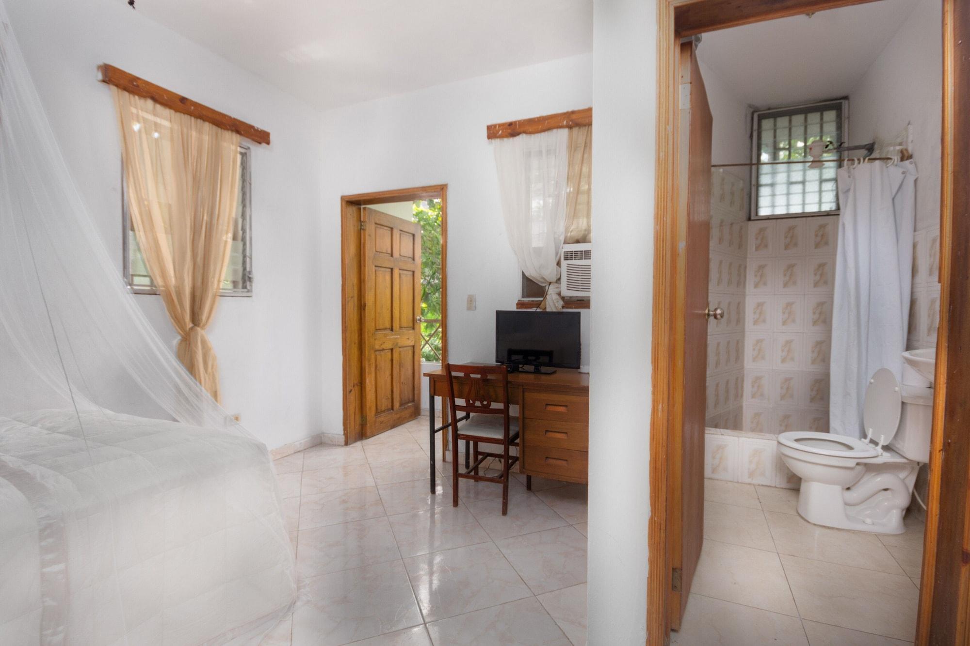 Pacot Breeze Hotel Musseau Екстериор снимка