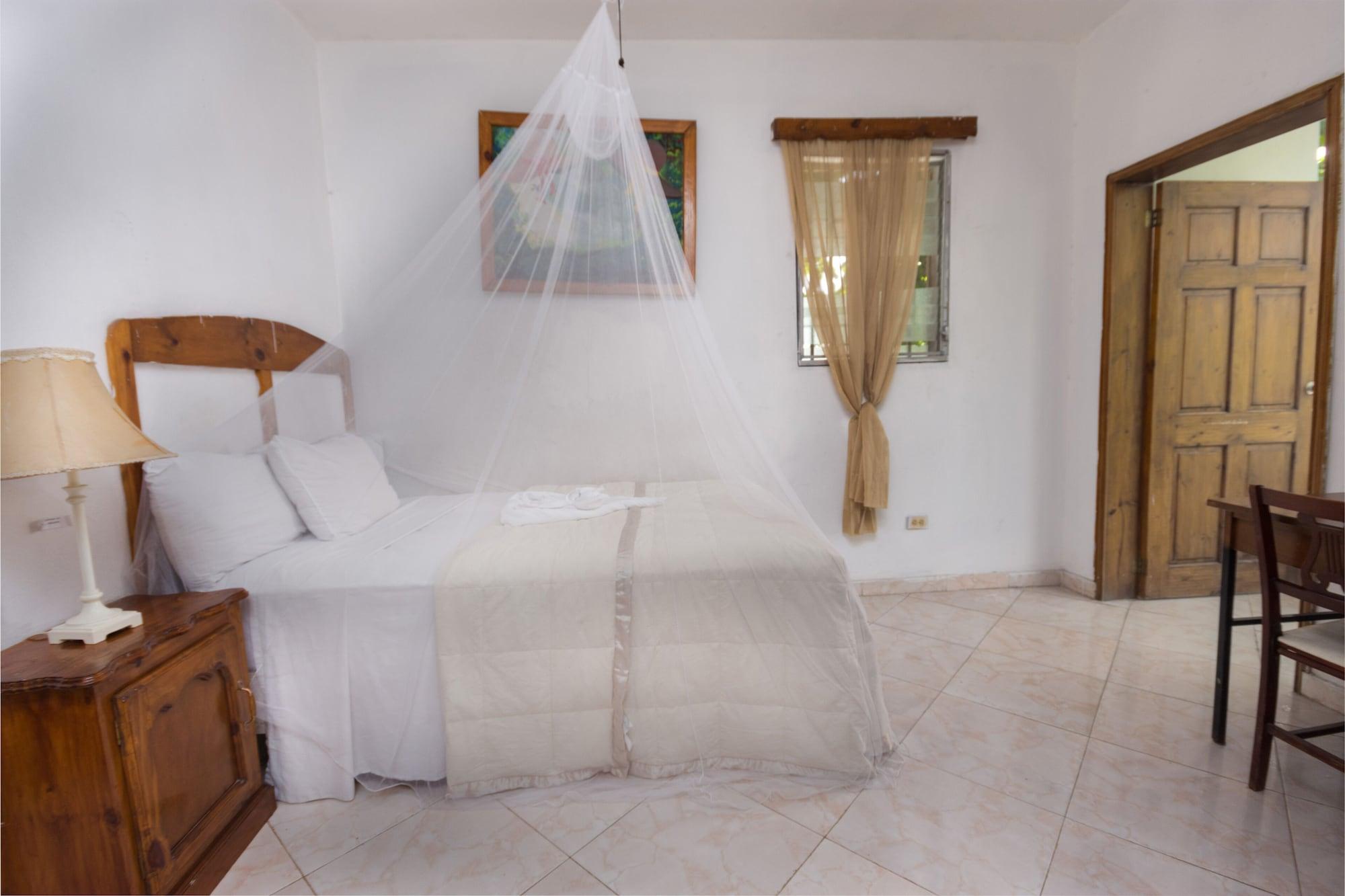 Pacot Breeze Hotel Musseau Екстериор снимка