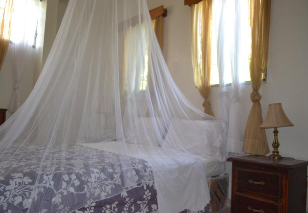 Pacot Breeze Hotel Musseau Стая снимка