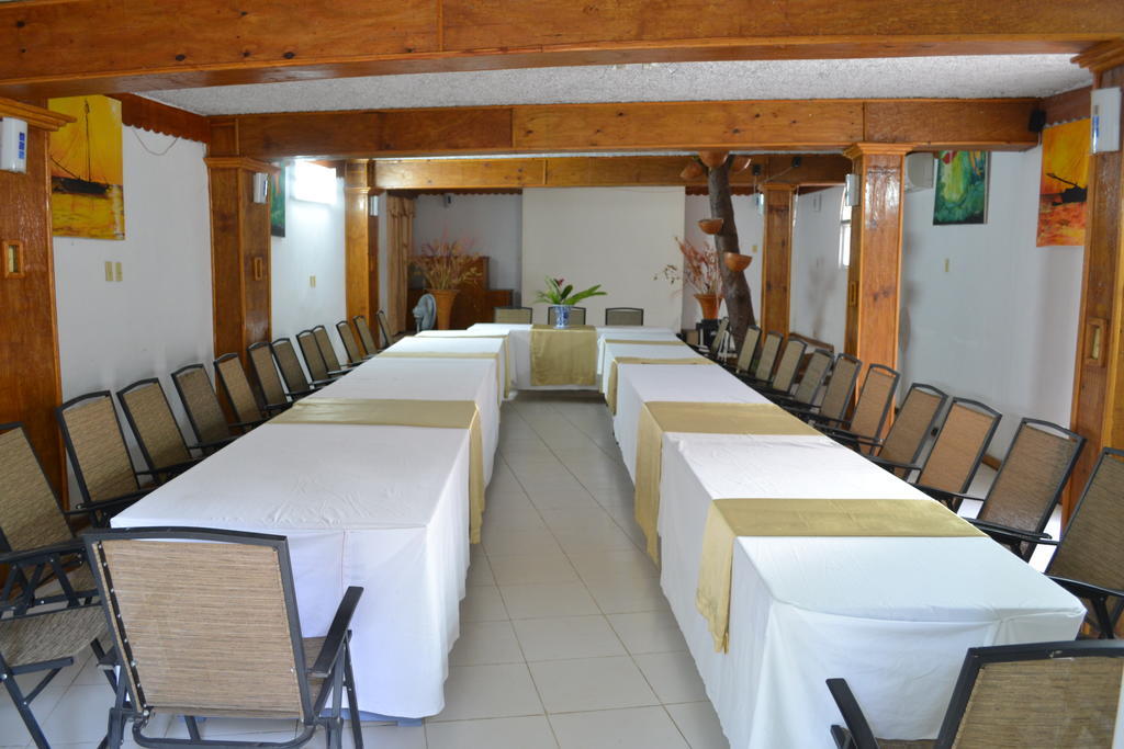Pacot Breeze Hotel Musseau Екстериор снимка