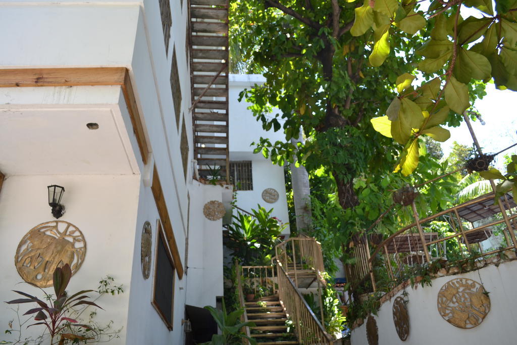 Pacot Breeze Hotel Musseau Екстериор снимка